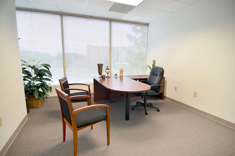 Day Office for Rent at NorthPoint Executive Suites in Duluth